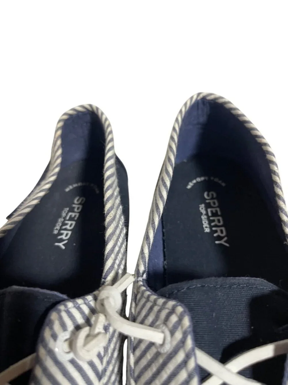 Sperry these top